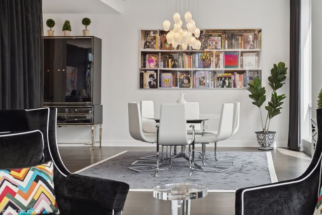 403 N Wabash Avenue 14A, Chicago, IL 60611