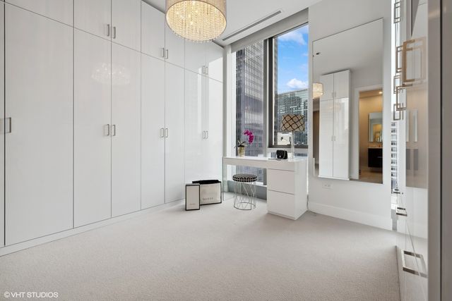 403 N Wabash Avenue 14A, Chicago, IL 60611