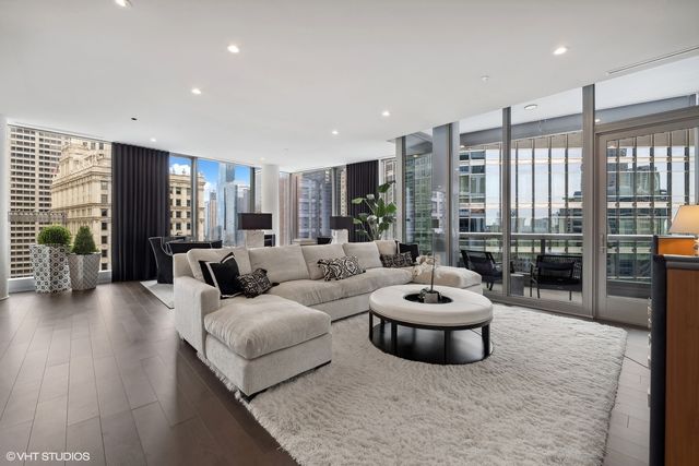 403 N Wabash Avenue 14A, Chicago, IL 60611