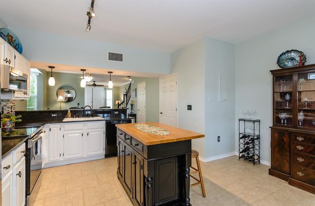 2648 SABAL SPRINGS DRIVE 6, Clearwater, FL 33761