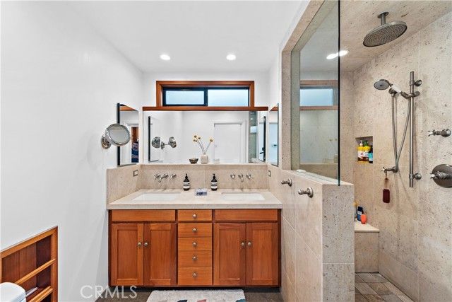 31966 10th Avenue, Laguna Beach, CA 92651