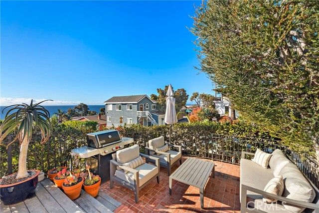 31966 10th Avenue, Laguna Beach, CA 92651