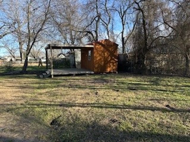 208 Bagin Street, Whitesboro, TX 76273