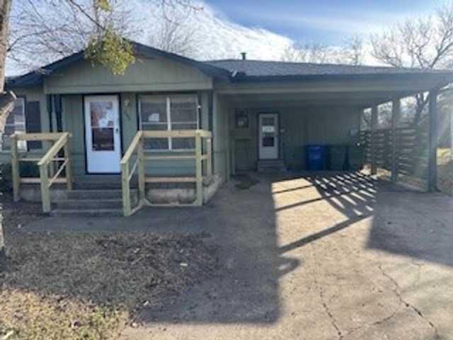 208 Bagin Street, Whitesboro, TX 76273