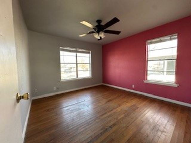 208 Bagin Street, Whitesboro, TX 76273