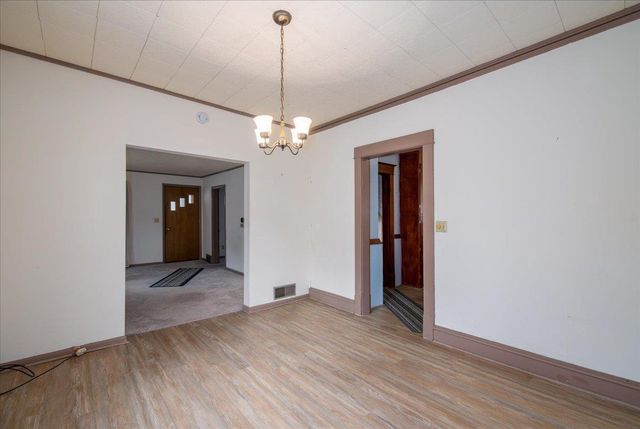 812 POWERS STREET, Oshkosh, WI 54901