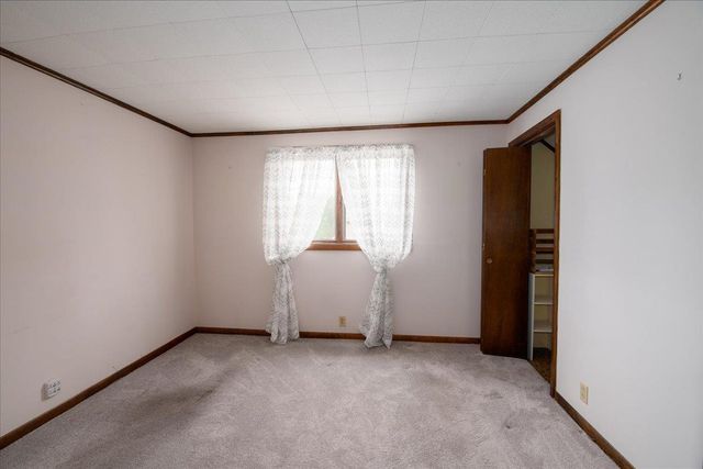 812 POWERS STREET, Oshkosh, WI 54901