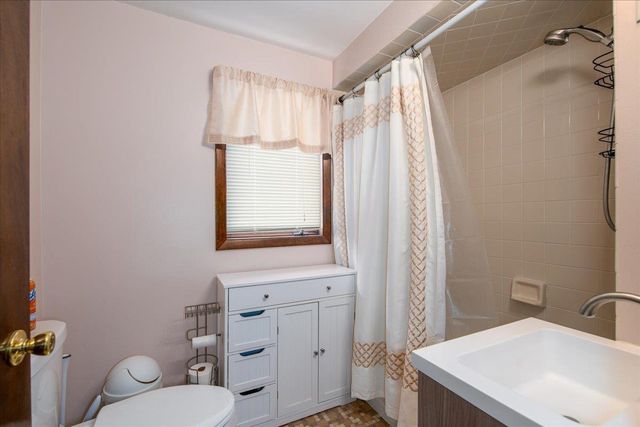 812 POWERS STREET, Oshkosh, WI 54901