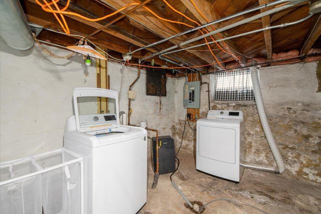 812 POWERS STREET, Oshkosh, WI 54901