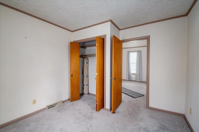 812 POWERS STREET, Oshkosh, WI 54901