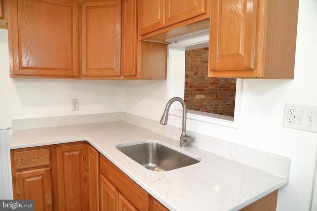 157 S WOLF ST, Manheim, PA 17545