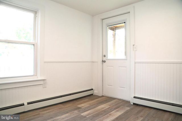 157 S WOLF ST, Manheim, PA 17545