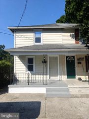 157 S WOLF ST, Manheim, PA 17545