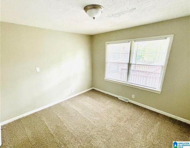 2124 3RD STREET NW, Center Point, AL 35215