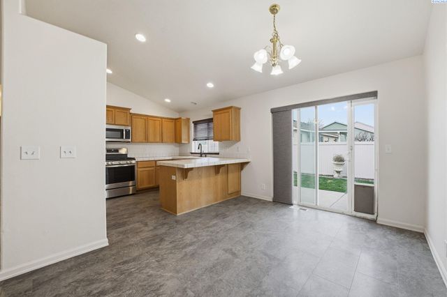 4010 S Palouse, Kennewick, WA 99337