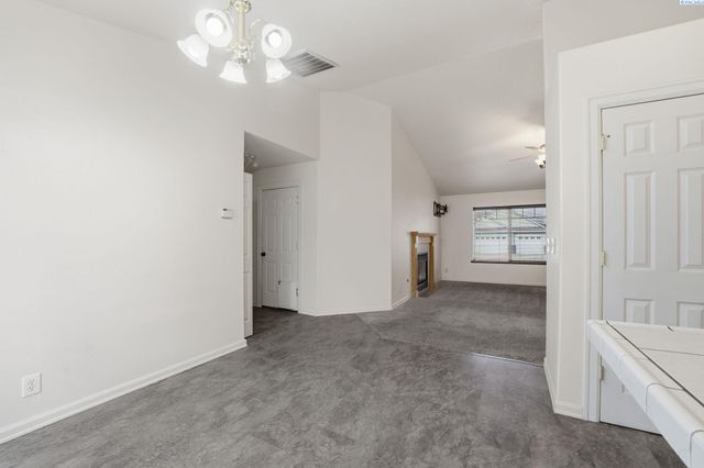 4010 S Palouse, Kennewick, WA 99337