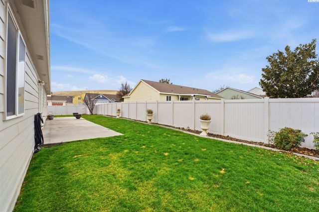 4010 S Palouse, Kennewick, WA 99337