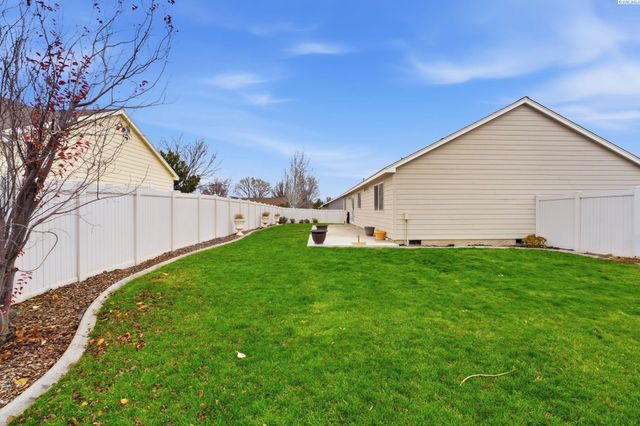 4010 S Palouse, Kennewick, WA 99337