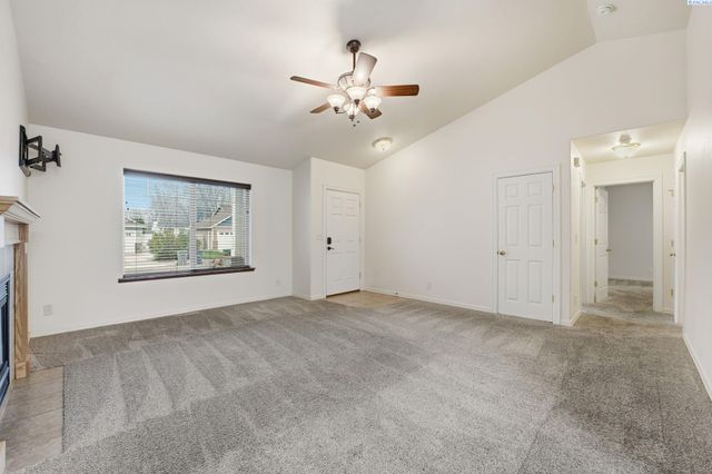 4010 S Palouse, Kennewick, WA 99337