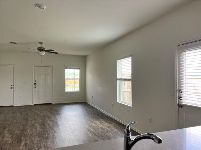 7501 Ivy Trellis TRL, Del Valle, TX 78617