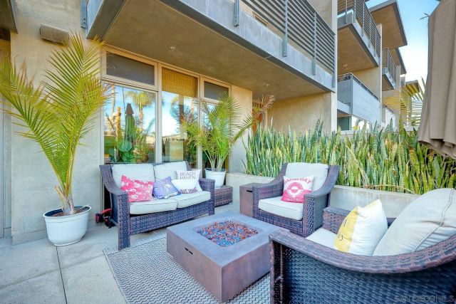 1052 Anchorage Ln, San Diego, CA 92106