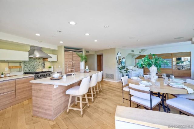 1052 Anchorage Ln, San Diego, CA 92106