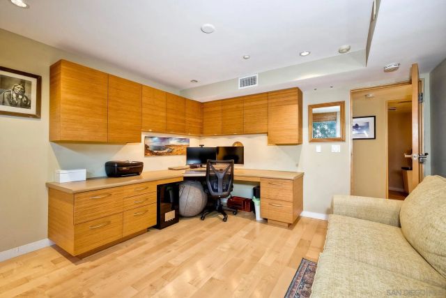 1052 Anchorage Ln, San Diego, CA 92106
