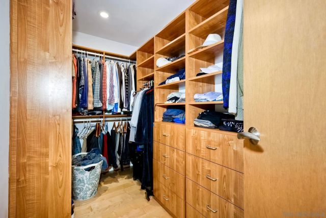 1052 Anchorage Ln, San Diego, CA 92106