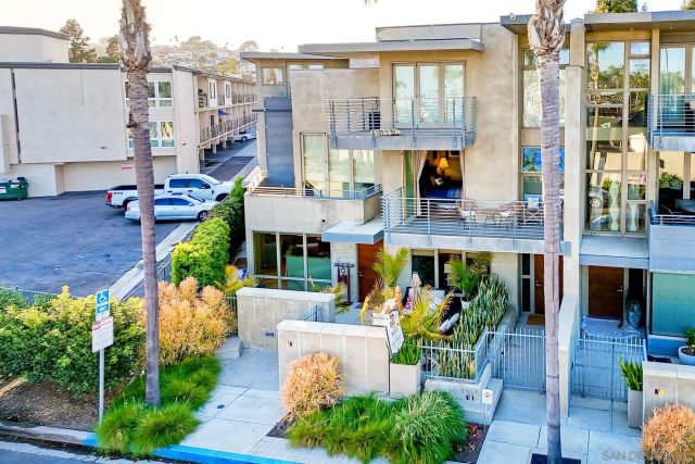 1052 Anchorage Ln, San Diego, CA 92106