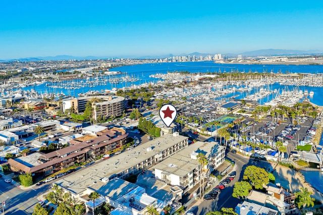 1052 Anchorage Ln, San Diego, CA 92106