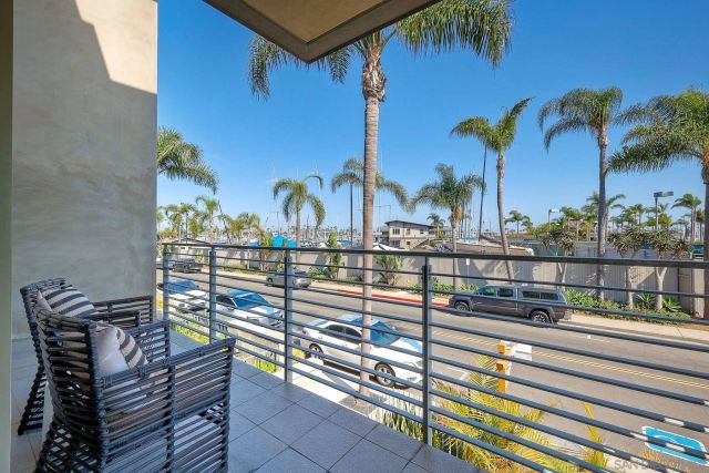 1052 Anchorage Ln, San Diego, CA 92106
