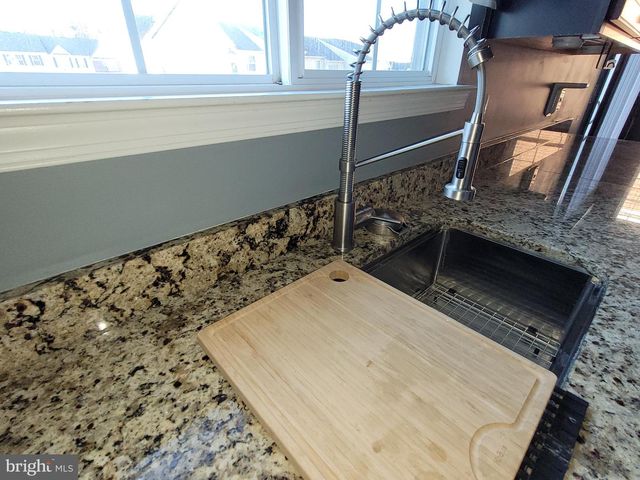 8 CINDY LN, Capitol Heights, MD 20743