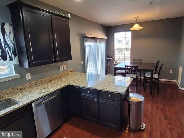 8 CINDY LN, Capitol Heights, MD 20743