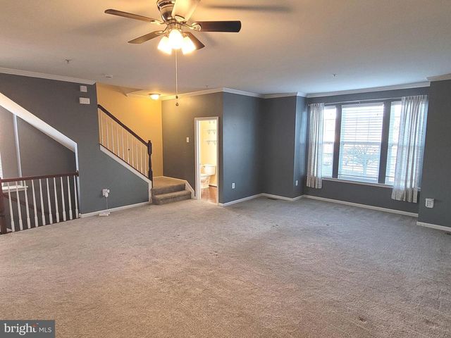 8 CINDY LN, Capitol Heights, MD 20743