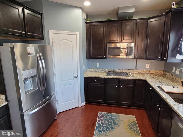 8 CINDY LN, Capitol Heights, MD 20743