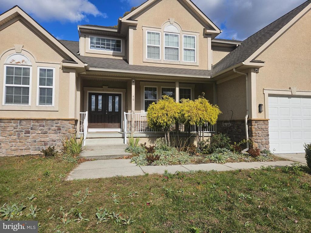 40 RIVER RUN, Lawnside, NJ 08045