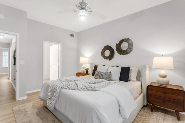 5246 HAMPTON BEACH PLACE, Tampa, FL 33609