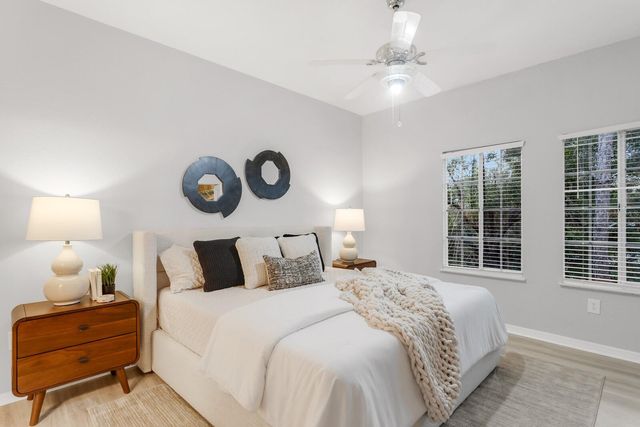 5246 HAMPTON BEACH PLACE, Tampa, FL 33609