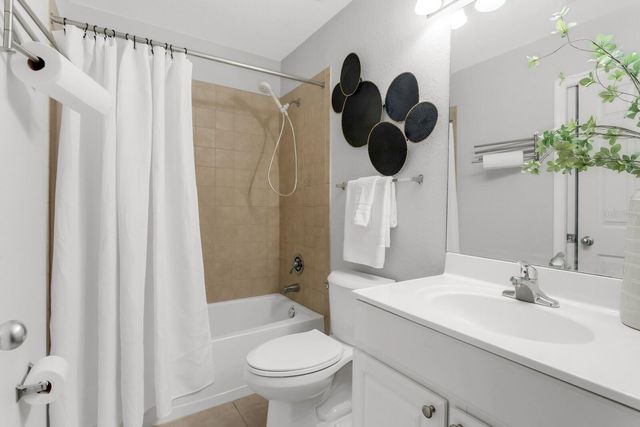 5246 HAMPTON BEACH PLACE, Tampa, FL 33609