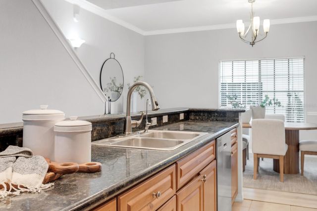 5246 HAMPTON BEACH PLACE, Tampa, FL 33609