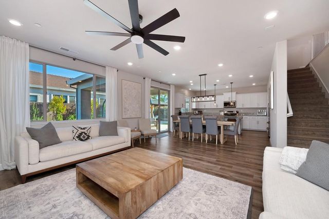 4532 Cloverleaf Way, Roseville, CA 95747