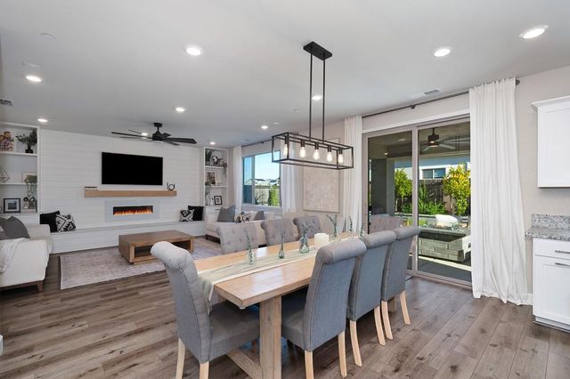 4532 Cloverleaf Way, Roseville, CA 95747