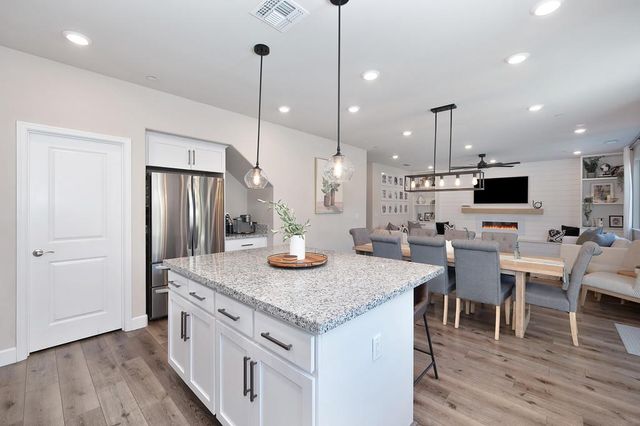 4532 Cloverleaf Way, Roseville, CA 95747