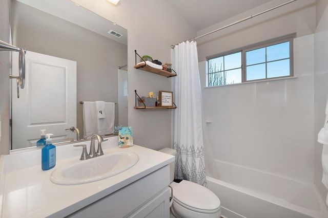 4532 Cloverleaf Way, Roseville, CA 95747