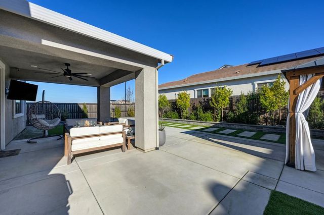 4532 Cloverleaf Way, Roseville, CA 95747