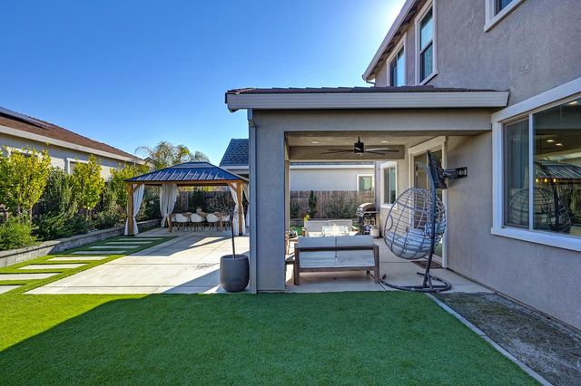 4532 Cloverleaf Way, Roseville, CA 95747