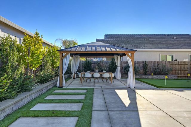 4532 Cloverleaf Way, Roseville, CA 95747