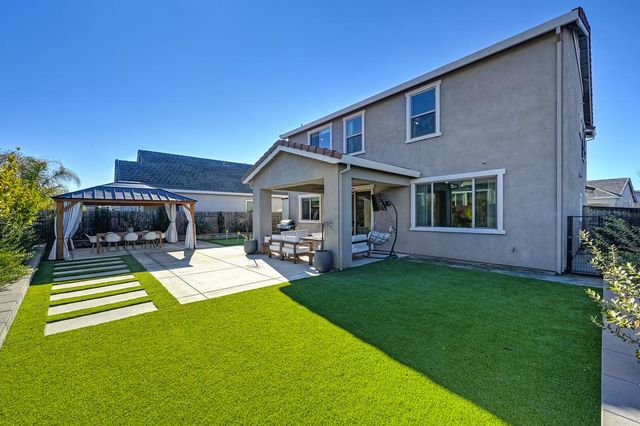 4532 Cloverleaf Way, Roseville, CA 95747