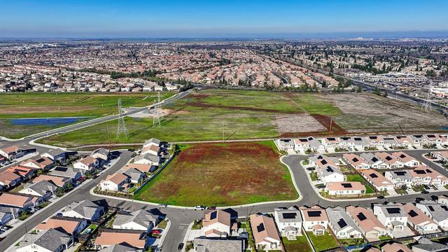 4532 Cloverleaf Way, Roseville, CA 95747