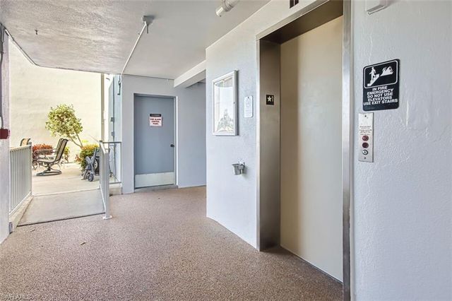 1740 Pine Valley DR # 215, Fort Myers, FL 33907